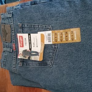 Men wrangler jeans relaxed fit